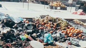 السوق تتحوّل إلى مفرغة عمومية وتهّدد الصحة بالمغير
