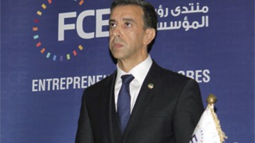 ‮”‬صناع‮” ‬القرار‮.. ‬الصناعي‮!‬