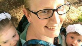 المرأة المعجزة.. تُرضع الأطفال بـ 7 لتر حليب يوميًا