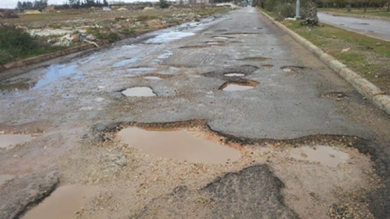 طرقات غير معبدة وأخرى مهترئة منذ نصف قرن بأدرار