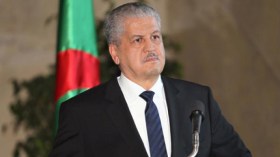 سلال: الجزائر تعيش في أمن وسلام بفضل التضحيات