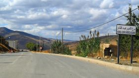 مسلح يثير الهلع  بإطلاقه النار أمام مسجد بتيسمسيلت