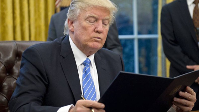 ترامب يعتزم توقيع أمر تنفيذي جديد حول الهجرة