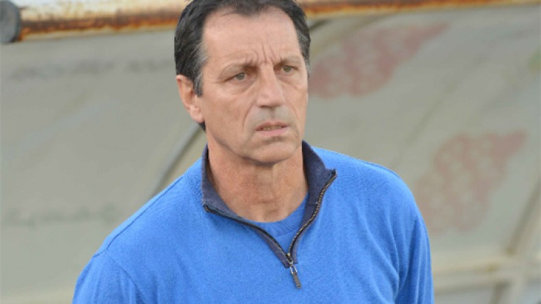 بيجوتا يرفض التربص بتيزي وزو ويريد 4 لاعبين
