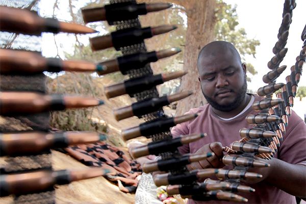 Libyans go to jail for smuggling war weapons to Algeria