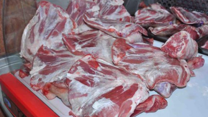 حجز لحوم متعفنة موجهة إلى مطعم مدرسي في خنشلة