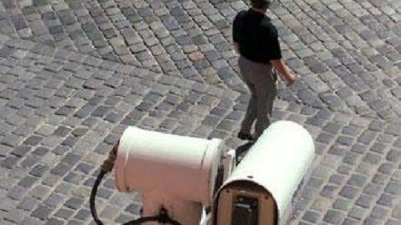 بريطانيا توقف مبيعات معدات التجسس إلى مصر