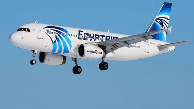 تمديد لغز الطائرة المصرية إلى 24 جوان