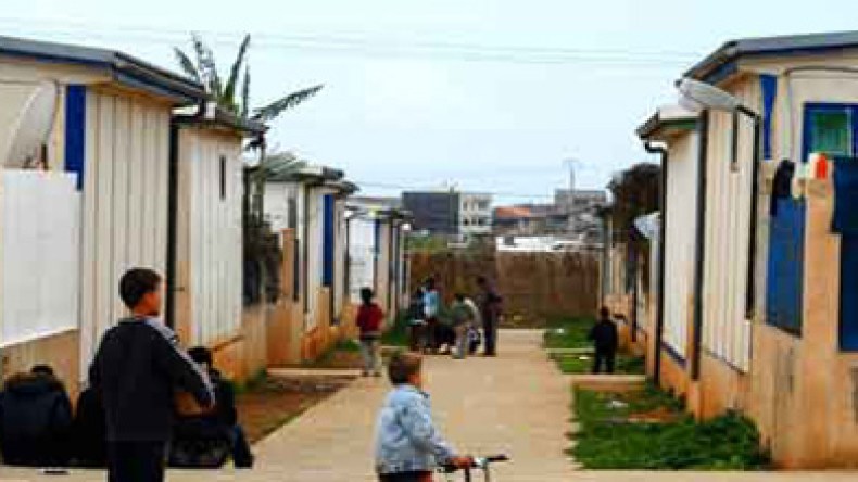 منكوبون يقطنون شاليهات منتهية الصلاحية وأخرى تحولت لإوكار دعارة