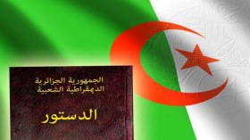 الرئيس بوتفليقة يوقع رسميا على الدستور الجديد