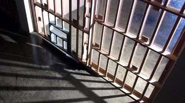 5800 people implicated in 7.000 cases arrested by security services in 11 Algerian Wilayas