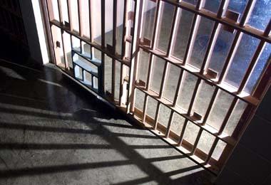 5800 people implicated in 7.000 cases arrested by security services in 11 Algerian Wilayas