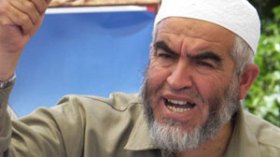 بريطانيا تعتقل الشيخ رائد صلاح أثناء زيارته للندن