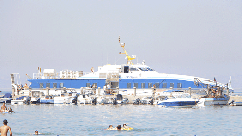 اختلفت وسيلة النقل.. وذهنية الجزائري واحدة