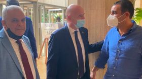 يعد قرار الفيفا.. خير الدين زطشي يخرج عن صمته