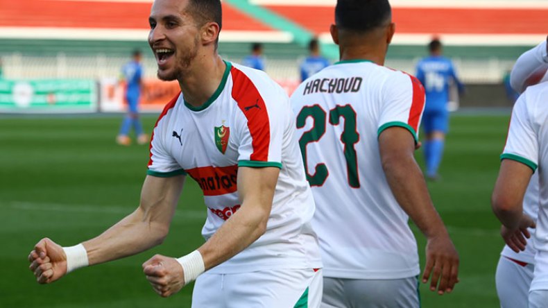 مولودية الجزائر تفوز على الصفاقصي وتضع قدما في دوري المجموعات