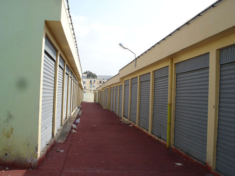 Algeria to nationalize closed shops for jobless people