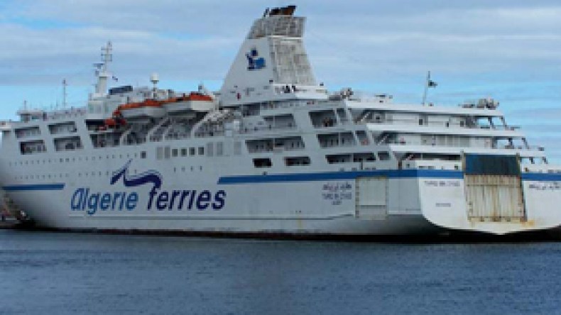 أعوان بحرية ضمن شبكة دولية لتهريب الذهب