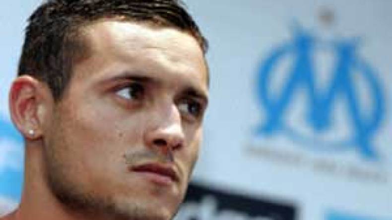 جداوي يقنع زياني بالمشاركة في تربص الخضر