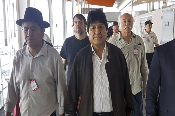 Un mandat d’arrêt va être émis contre Evo Morales