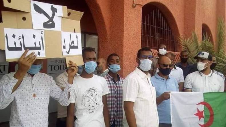 حاملو الشهادات ممتعضون من إقصائهم بالشركات بأدرار