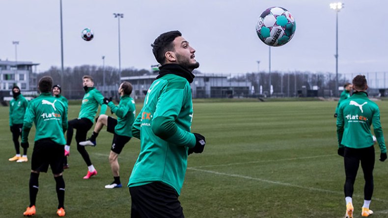 الحكم الألماني فليكس بريتش يعتذر من بن سبعيني