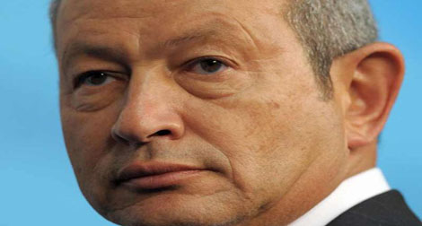 Les hommes d’affaires Ounsi et Naguib Sawiris interdits de quitter l'Égypte