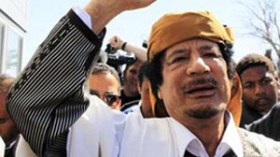 معمر القذافي وأركان نظامه يدخلون مرحلة الجهاد بالتسجيلات الصوتية!