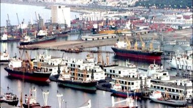 Commerce extérieur: le déficit en baisse de 31% sur les 11 premiers mois de 2017