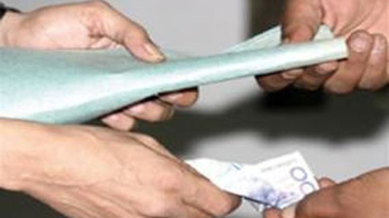 توقيف 82 جمركيا “فاسدا” وإحالة 12 ملفا على العدالة