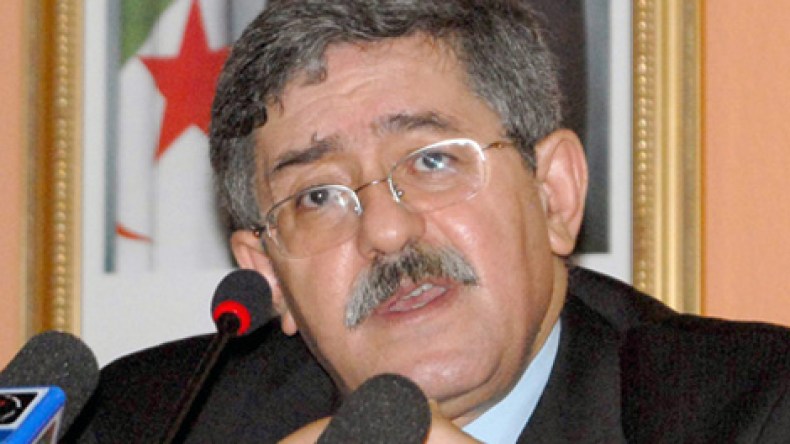 أويحيى‭ ‬يرفض‭ ‬تحويل‭ ‬مالي‭ ‬إلى‭ ‬أفغانستان