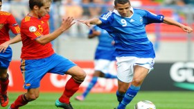 يانيس طافر: مستعد للدفاع عن الجزائر بعد المونديال