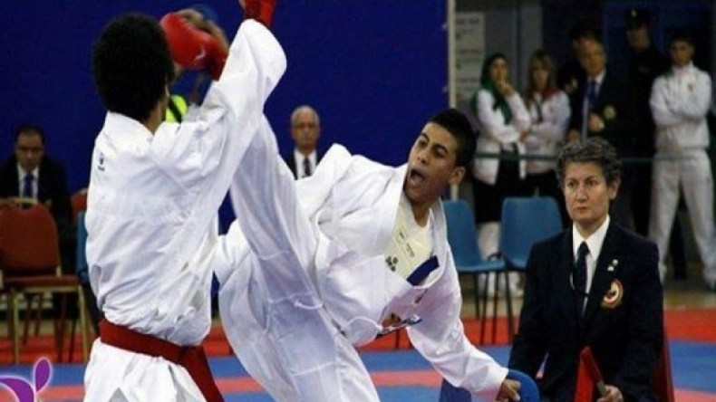 الحكومة في نجدة وصيف بطل العالم للكاراتي