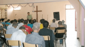 توقيف 3 “مبشّرين” بالشلف وتفكيك شبكة “تشيّع” ببسكرة!