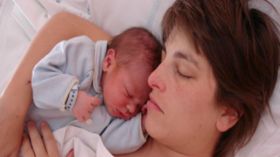 أمهات يقتلن أطفالهن أثناء النوم!