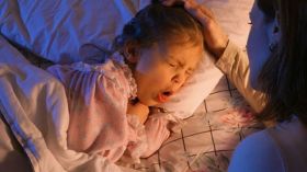 دراسة: تطعيم الآباء ضد السعال الديكي يقلل من إصابة الأطفال