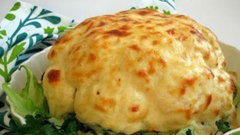 شوفلور في الفرن بصلصة الجبن