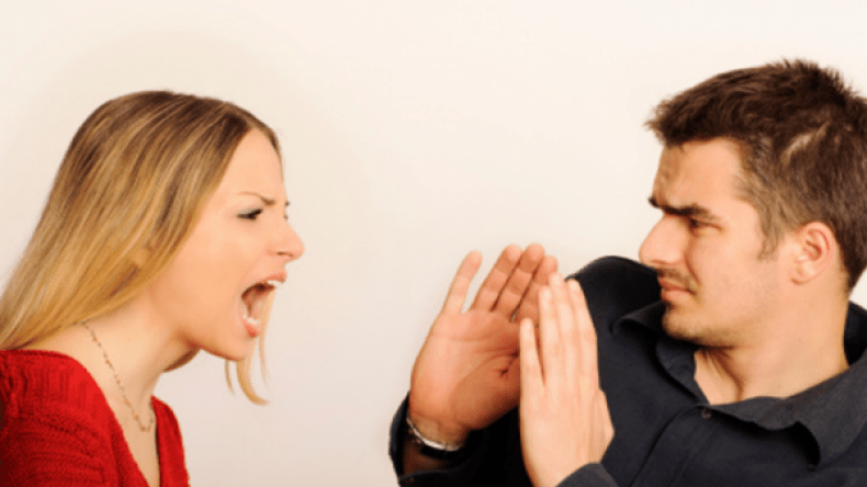 الزوج النعامة والزوجة اللبؤة!