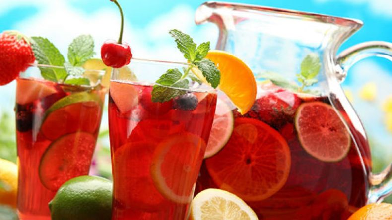 5 أعشاب تضيف نكهة مميزة لأي نوع من المشروبات