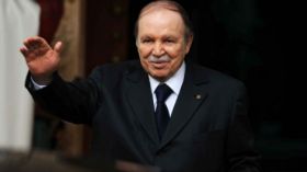 بوتفليقة يجدد تهانيه لملك المغرب بمناسبة الذكرى المزدوجة لميلاده وثورة الملك والشعب