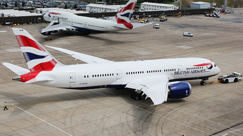 السلطات المصرية تعلق بعض الرحلات البريطانية