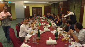 حفلات تكريم لأيقونات الصحافة