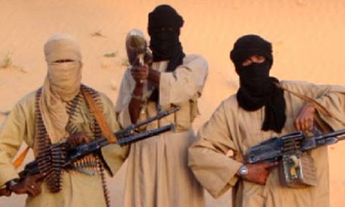 Al Qaida au Maghreb revendique le rapt des cinq Français : Paris demande officiellement l’aide d’Alger et de Washington