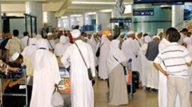 غلام الله يحذر الحجاج من تضييع وثائقهم وأموالهم