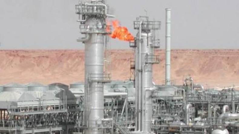 رفع غاز الجزائر المنقول بـ 18.3 مليار قبل 2020