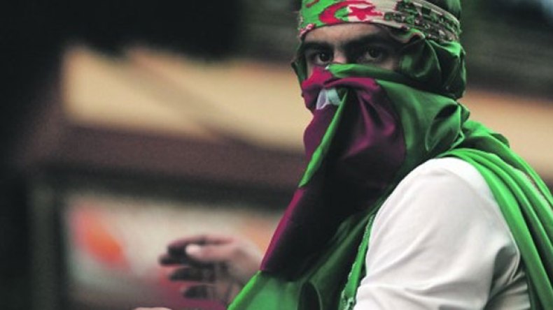 الجزائر بحاجة إلى بطل!