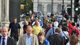 البريطانيون لا يفقهون في السياسة