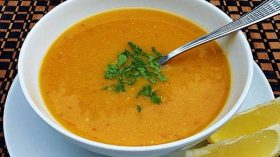 حساء العدس الأحمر