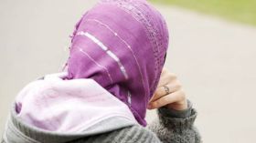 عدد عوانس الجزائر يفوق عدد سكان 5 دول عربية.. هل هذا معقول؟!