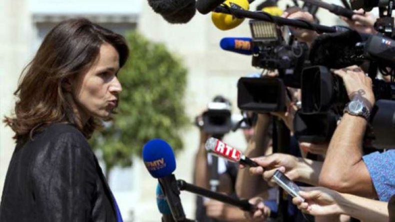 17 سياسية ووزيرة فرنسية يطاردن السياسيين المتحرّشين جنسيا